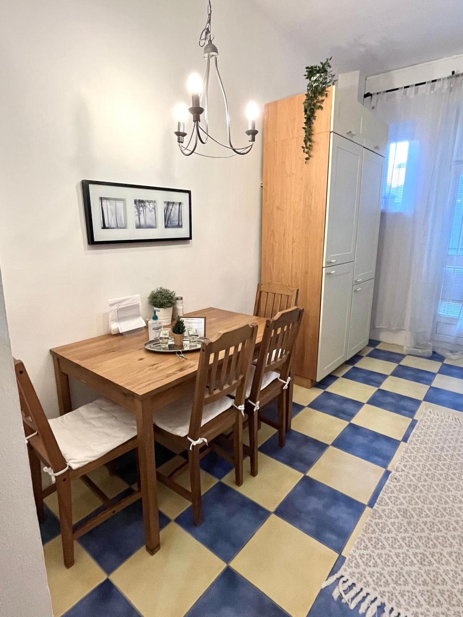 Audrey Hepburn Apartment Old Town Air Conditioned براتسيلافا المظهر الخارجي الصورة